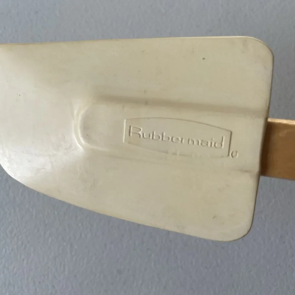 Rubbermaid Vintage Spatula Wood Handle Rubber No. 1902 1980 Kitchen Utensil 11